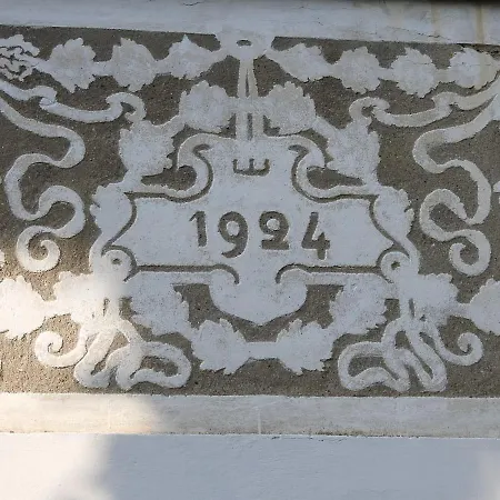 1924 *